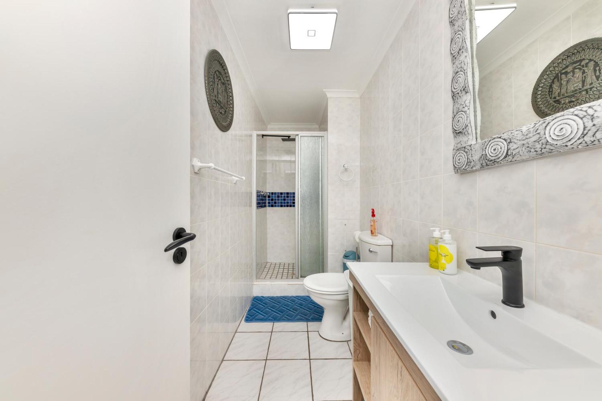 Sea Breeze Apartment Cape Town Exterior photo